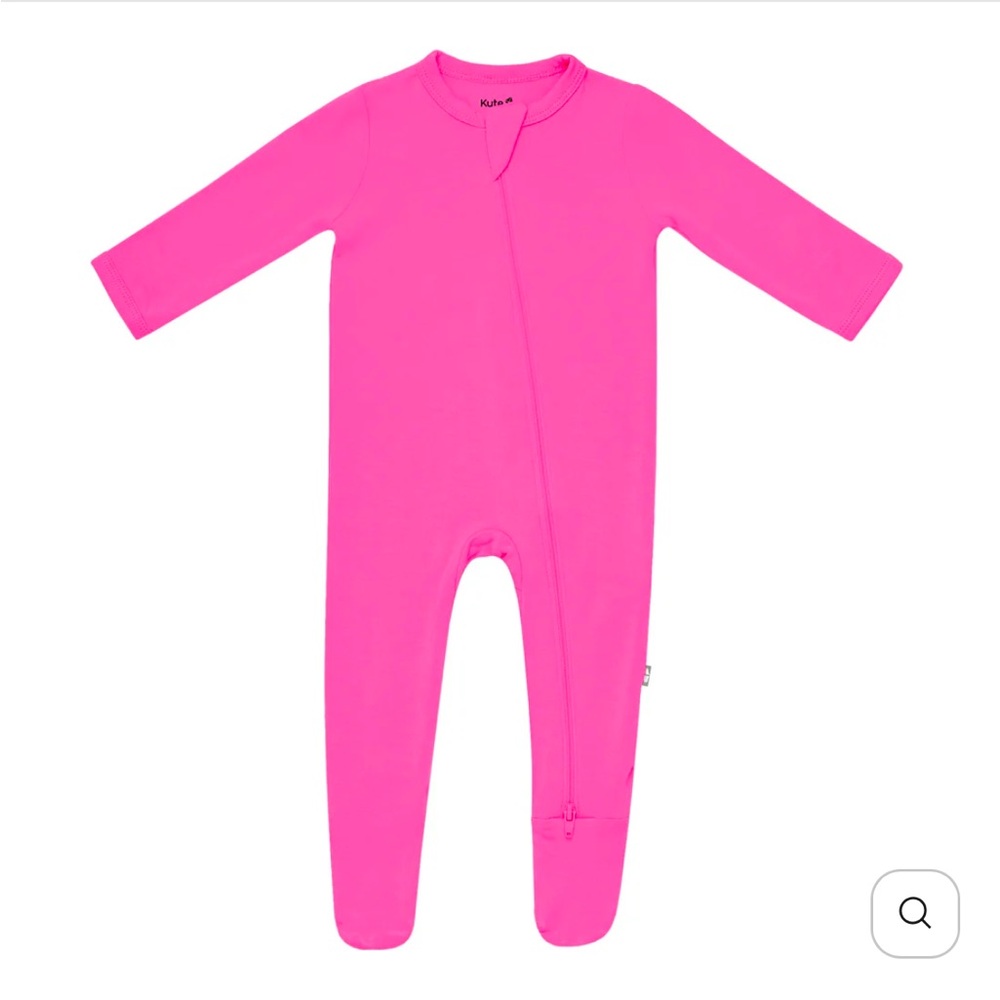 Kyte baby zippered footie in raspberry